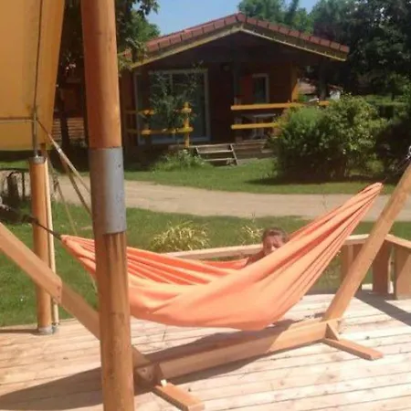 Mobil-home Pour 6 Personnes Avec Terrasse A Lempdes-sur-allagnon - Api-1-52-616 * Lempdes sur Allagnon