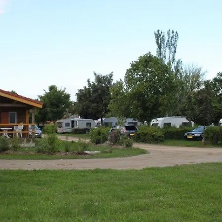 Mobil-home Pour 6 Personnes Avec Terrasse A Lempdes-sur-allagnon - Api-1-52-616 * Lempdes sur Allagnon