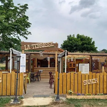 Campingplatz Mobil-home Pour 6 Personnes Avec Terrasse A Lempdes-sur-allagnon - Api-1-52-616
